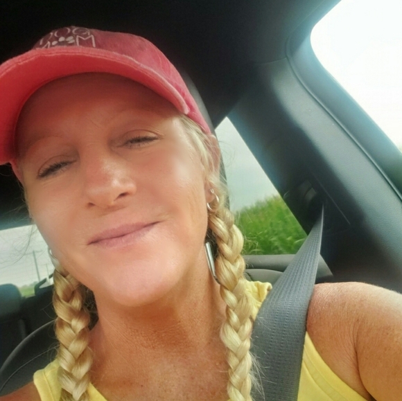 LIVE Show Listing - Picture 5 of 10